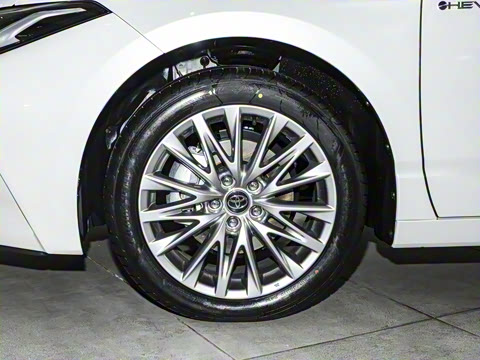 2024�� ˫�� 2.5L XLE����