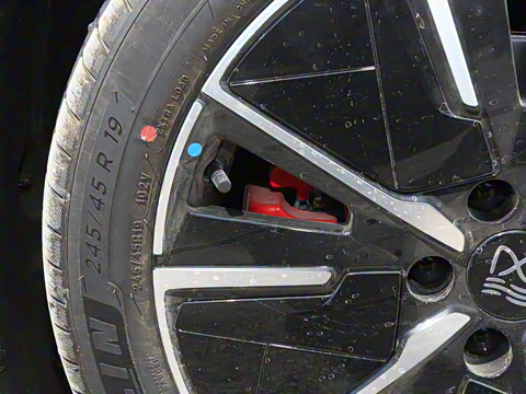 2025�� EV 701KM�����״��콢��