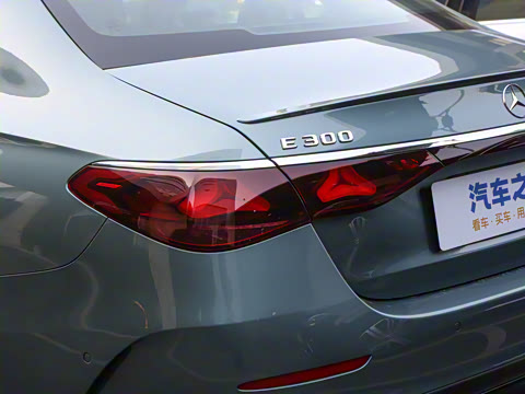 2025�� E 300 �������˶���