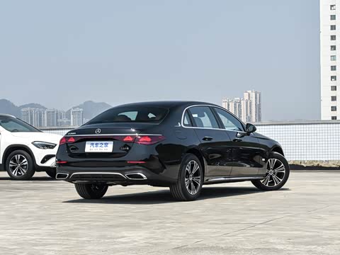 2025�� �Ŀ� E 260 L �˶���