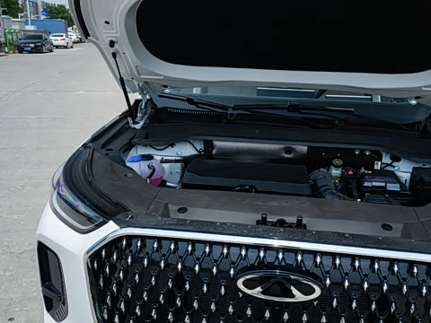 2025�� 2.0T ��������� 5��