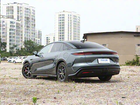 2025�� EV ���������״��콢��