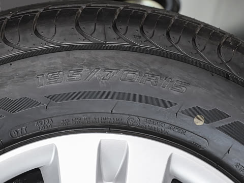 2025�� M5 1.6L ���������� 9��