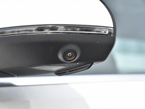 2025�� �Ŀ� C 260 L �˶���