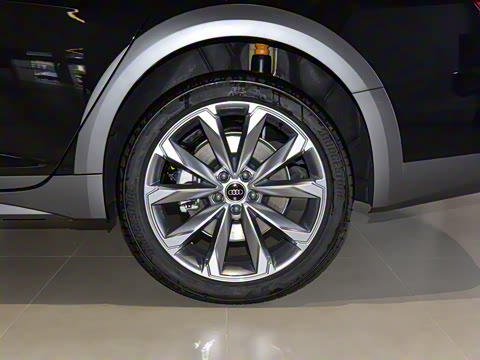 2025�� allroad quattro ̽���� 55 TFSI ����ԽҰ��