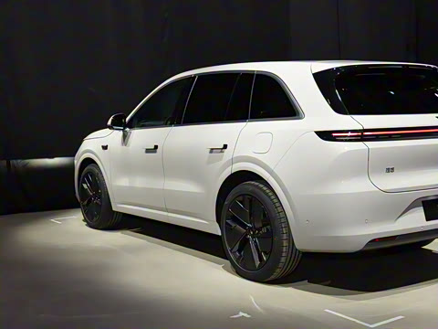 2025�� Max ���ܻ��°�