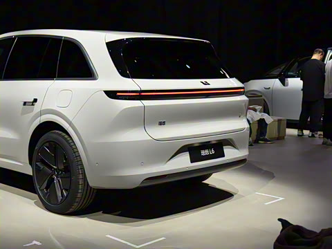 2025�� Max ���ܻ��°�