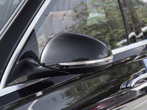 2025�� S 400 L ������