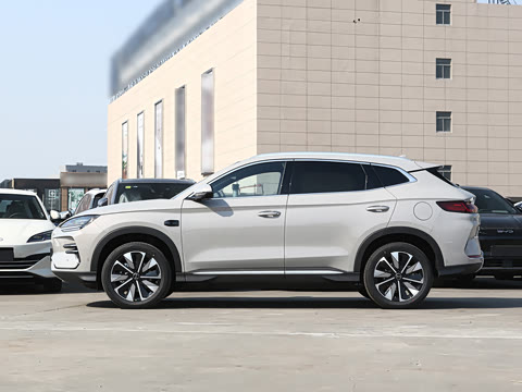 2025�� EV �Ǽݰ� 520km �����