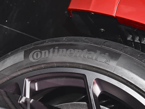 2025�� RS Q8 4.0T performance