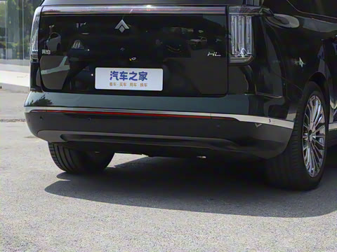 2025�� 700 Ultra�������������״��