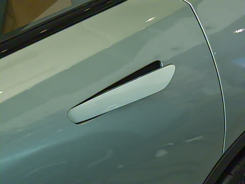 2025�� 300UltraǬ���Ǽ�ADS SE���̰�