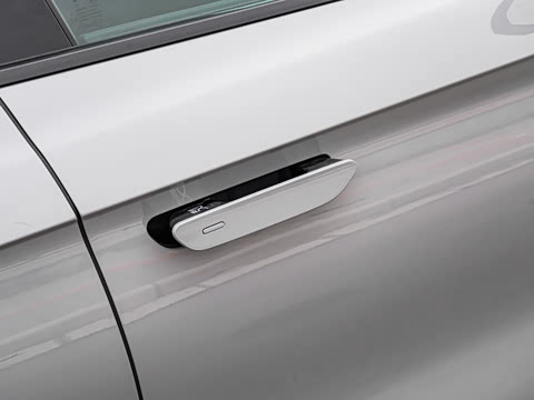 2025�� EV �Ǽݰ� 605KM������