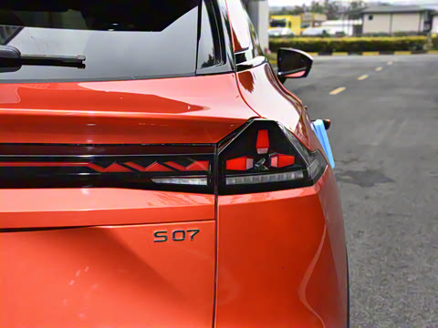 2025�� 285Max ��ΪǬ���Ǽ�ADS SE���̰�