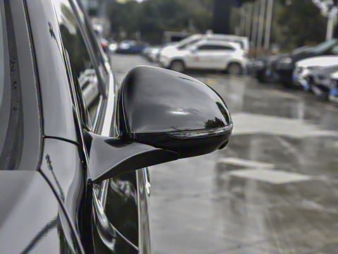 2025�� �Ŀ� E 300 L ������