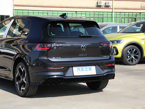 2025�� 300TSI R-Line