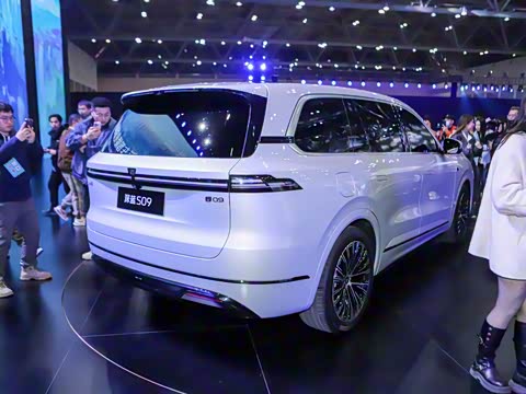 2025�� ����Ultra+ �߶���