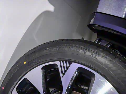 2025�� ���Ĵ� UItra 2.0T ������ ������