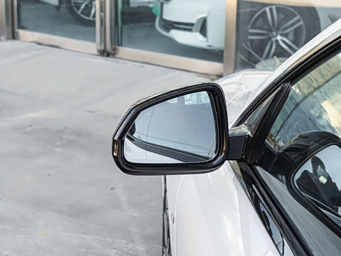 2025�� 225L M�˶���ҹ��װ