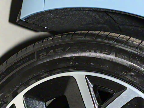 2025�� 855km Max