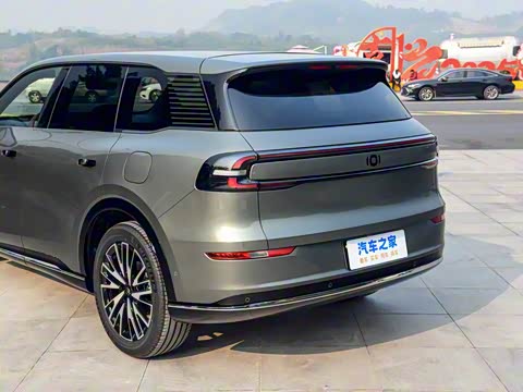 2025�� 215�����콢PLUS