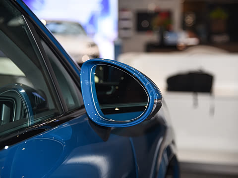 2025�� Cayenne 3.0T