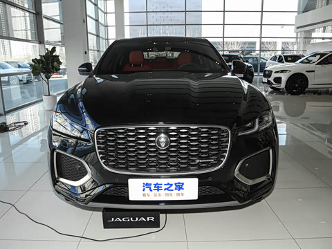 2025�� P250 R-Dynamic S