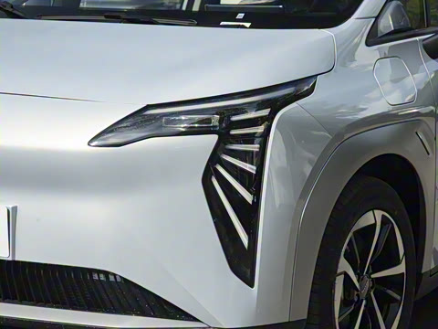 2025�� Plus 510 ������