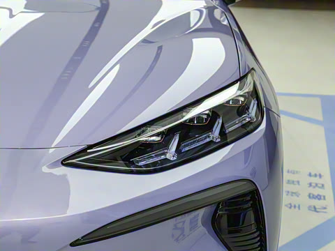 2025�� 702 �Ǽ�˫�������ٰ�