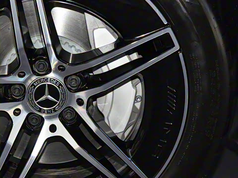 2025�� E 300 ʱ�����˶���