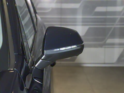 2025�� 55 TFSI quattro S line�˶���