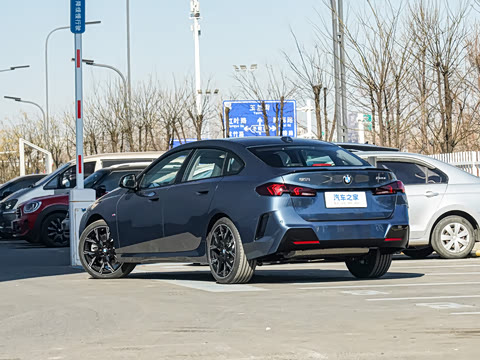 2025�� 225L M�˶���ҹ��װ