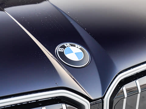 2025�� xDrive30L ������ M�˶���װ