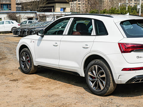 2025�� 45�����ذ� 40 TFSI ����������