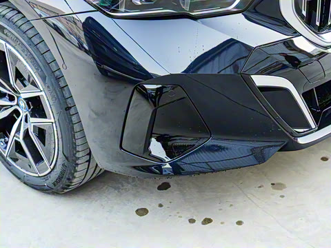 2025�� eDrive 40L M�˶���װ