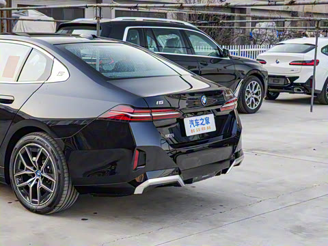 2025�� eDrive 40L M�˶���װ