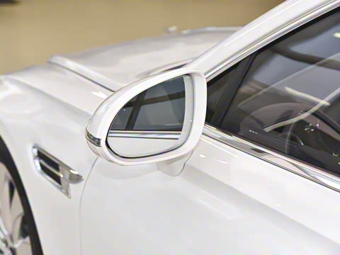 2024�� V8 Edition 8