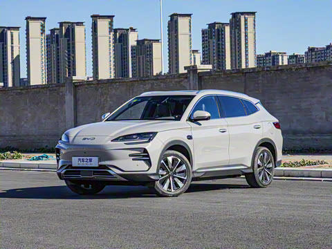 2025�� EV �Ǽݰ� 605km �콢��