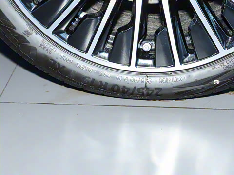 2025�� CLE 260 ������ܳ�