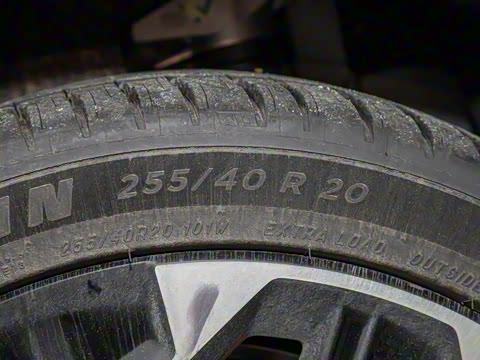 2025�� �����������Ǽݰ� 100kWh