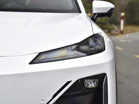 2025�� 628Max ��ΪǬ���Ǽ�ADS SE�����