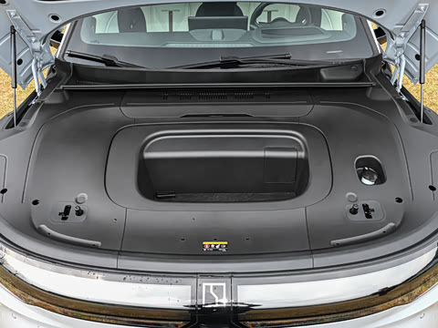 2025�� �����������Ǽݰ� 100kWh