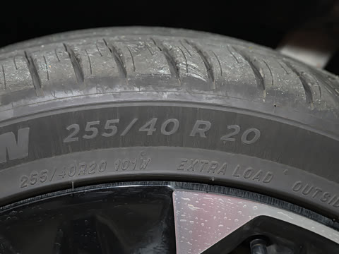 2025�� �����������Ǽݰ� 100kWh