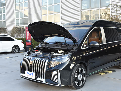 2025��  2.0T �����֡�Ħ��