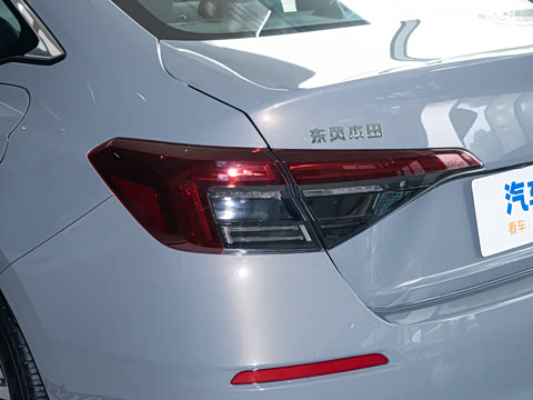 2025�� 240TURBO CVT ��ȤPlus