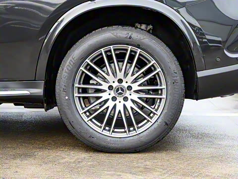 2025�� �Ŀ� GLC 300 L 4MATIC ������ 5��