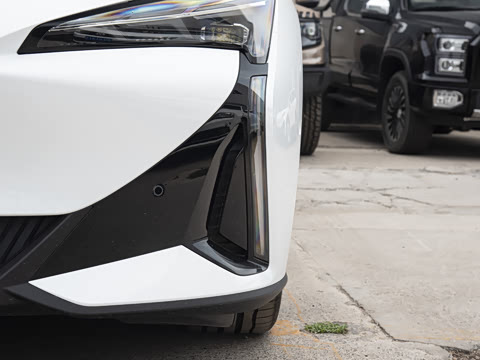 2025�� 560MAX 185kW