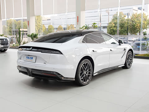 2025�� EV ����������