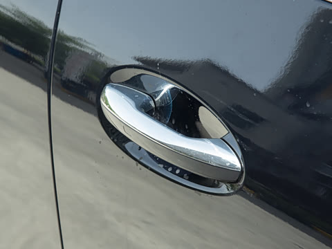 2025�� �Ŀ� GLC 260 L 4MATIC ������