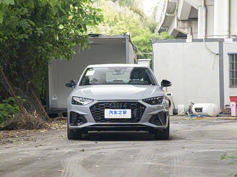 2025�� 200���������� 40 TFSI ���������� B&O ��ҹ��